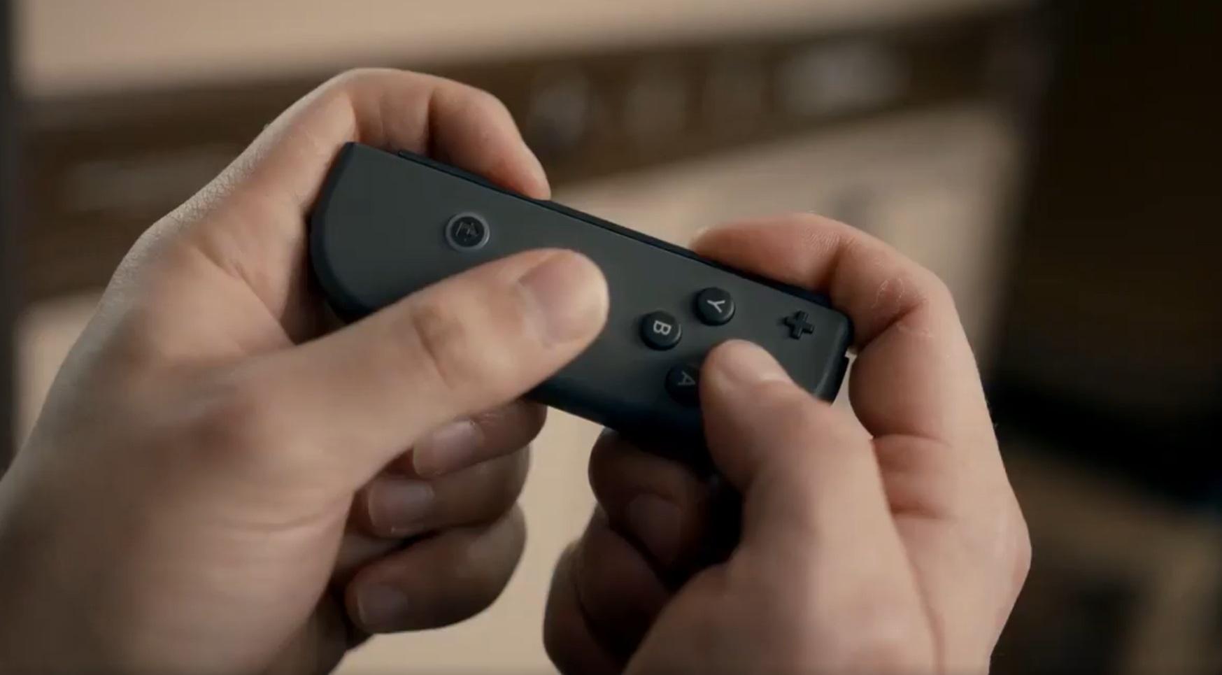 Nintendo-Switch-Playing-With-Detachable-